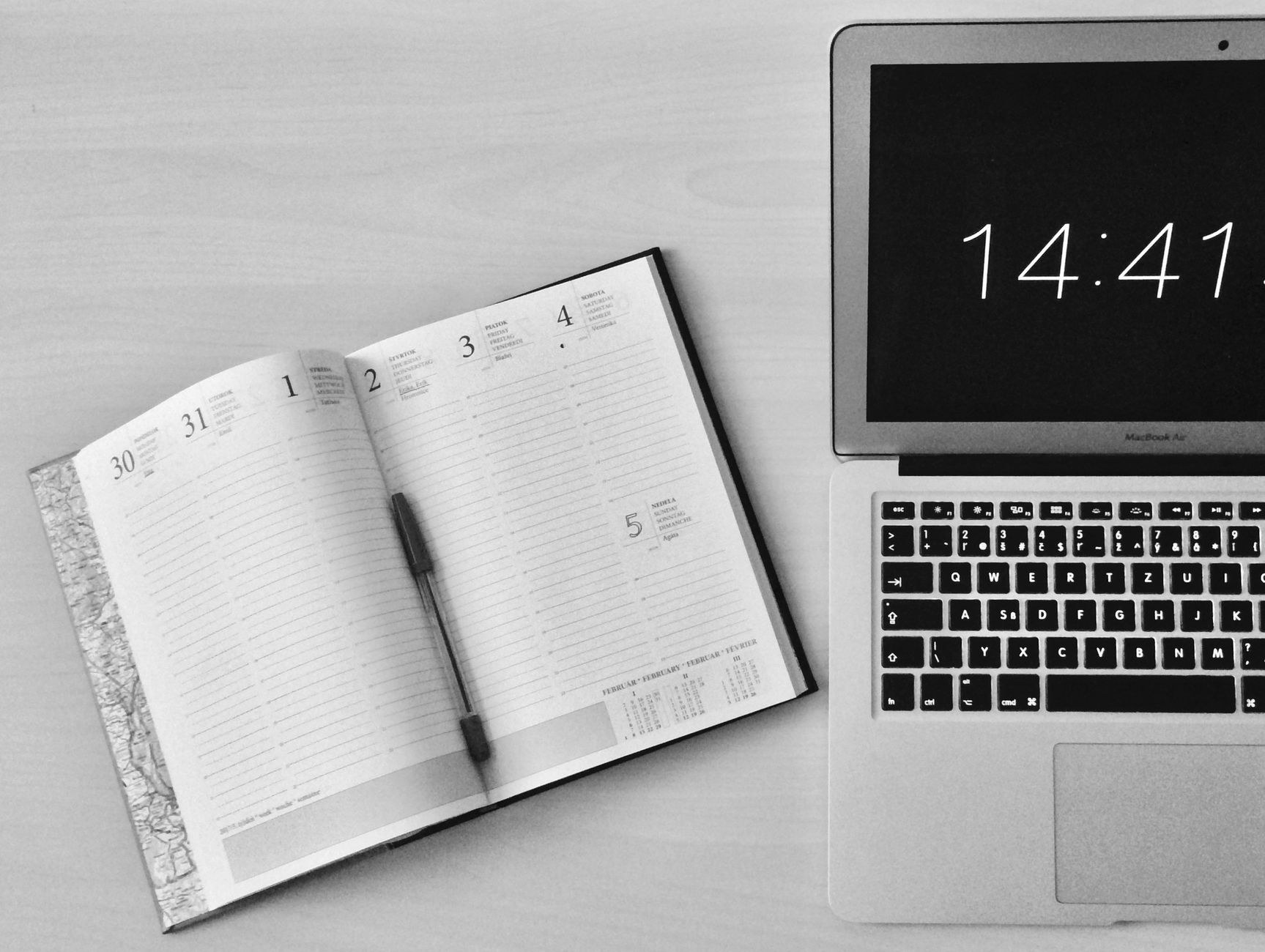 How to Schedule a Text Message to Send Later in 2026 (And Why Businesses Actually Need This)